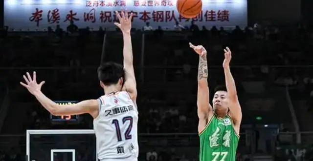 CBA 联赛：中国最高等级篮球赛事，选秀标准与 NBA 类似